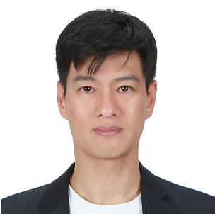 신재일